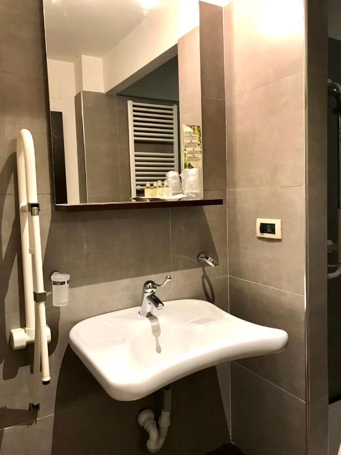 Residence Diamanterosso Terni Exterior foto